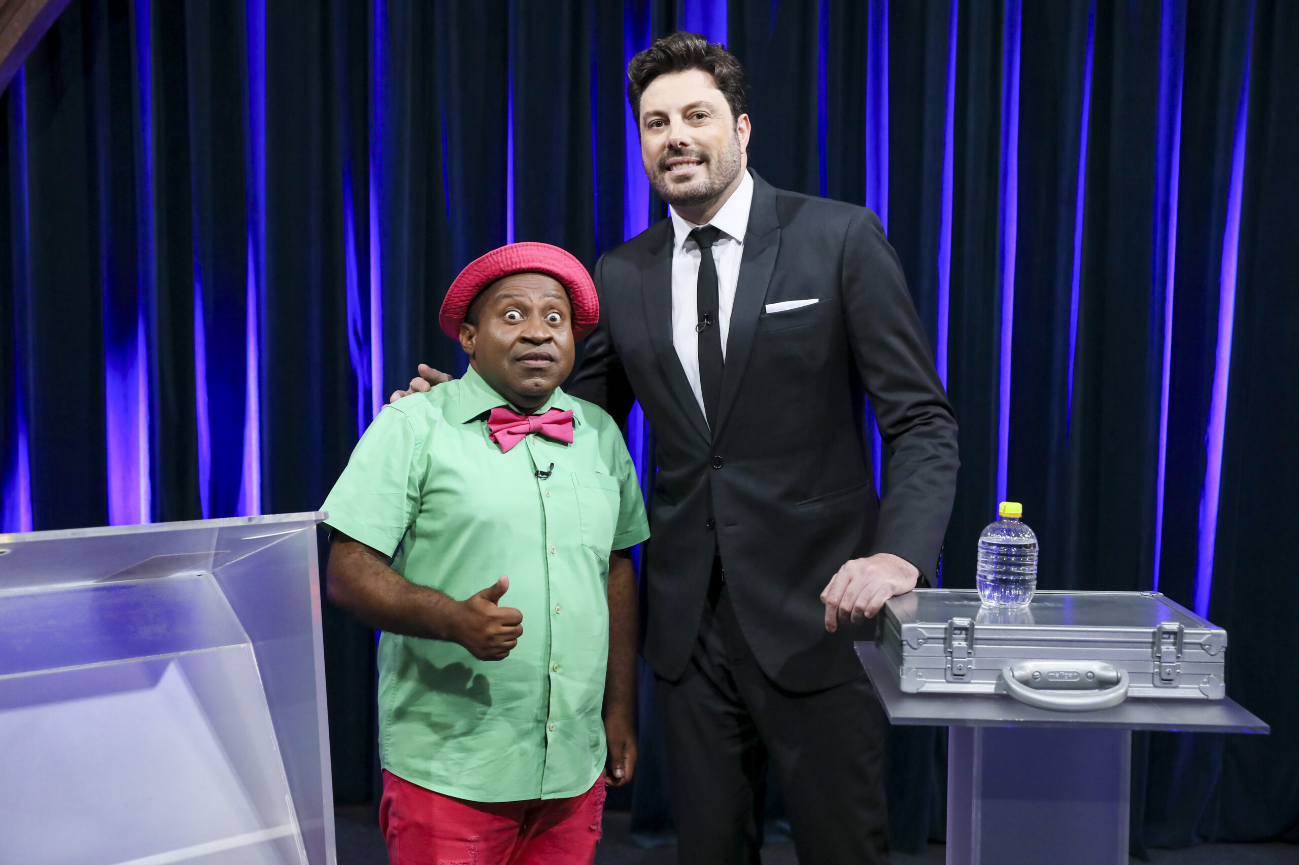 Radialista da Rádio Montanhesa, Rildinho Pera, participa do The Noite no SBT