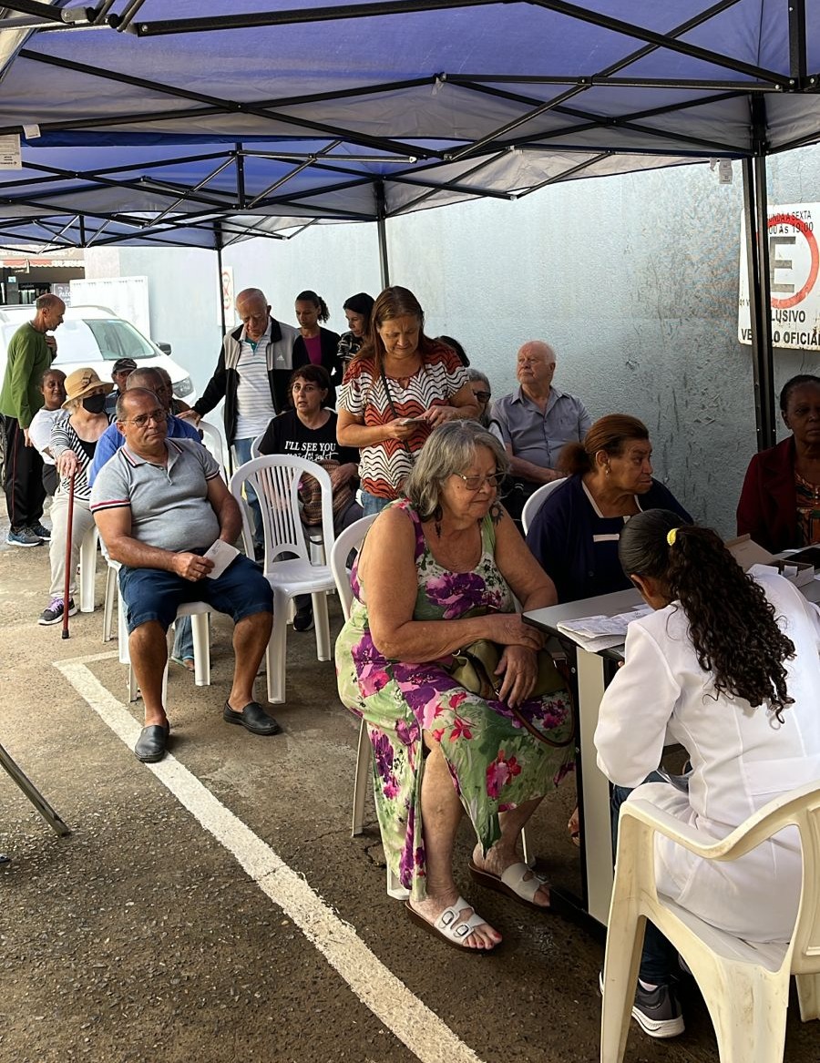 Vacinação contra gripe é normalizada no centro de Viçosa