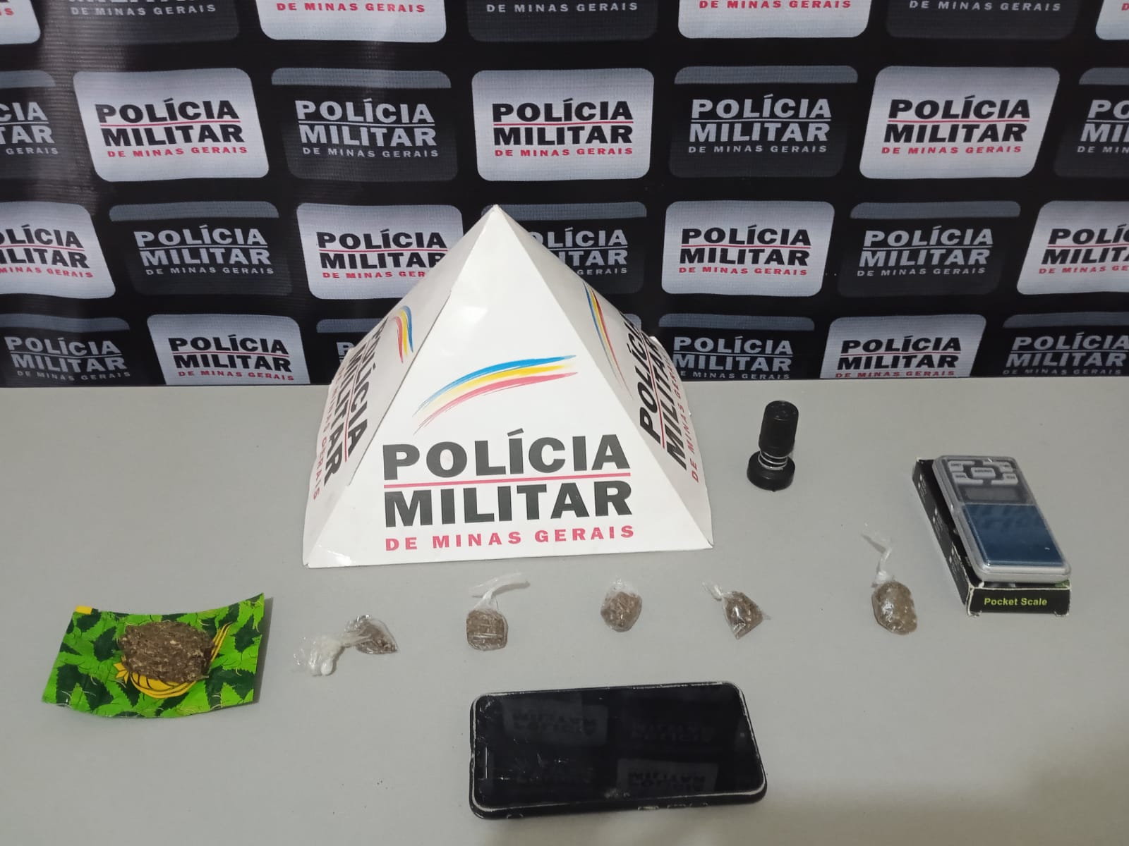 Homem é preso por tráfico de drogas na zona rural de Barra Longa