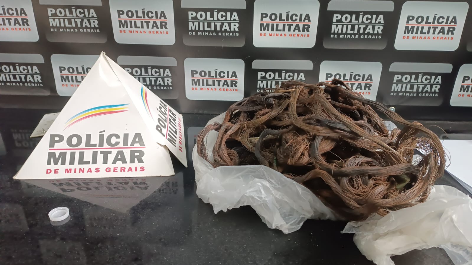 Cinco são presos por furto de fios de cobre, em Ponte Nova