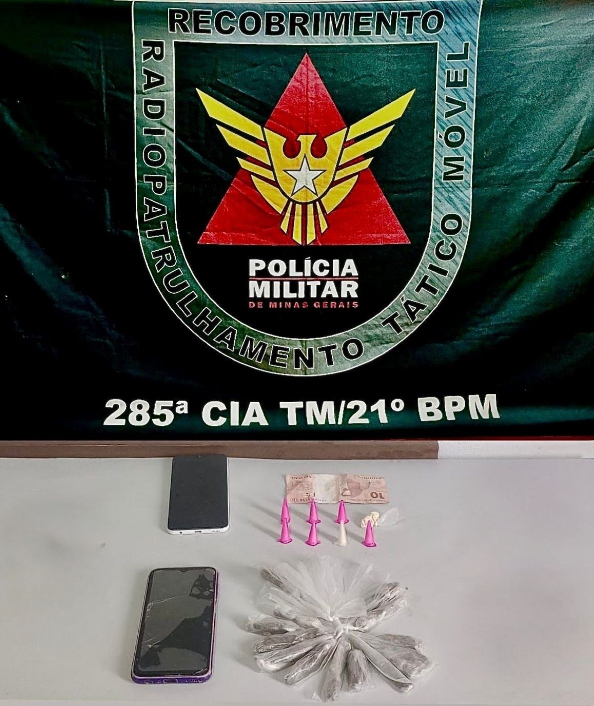 Morador do Rio de Janeiro é preso com drogas em Ubá