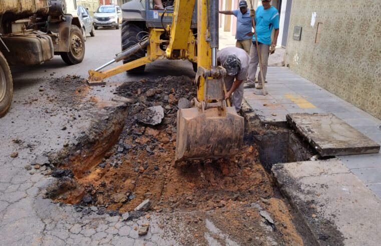 PMV avança em reparos de vias e construção de muros de contenção