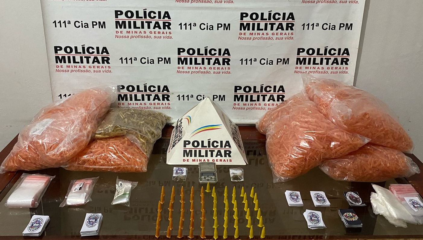 PM apreende cocaína e maconha em Visconde do Rio Branco