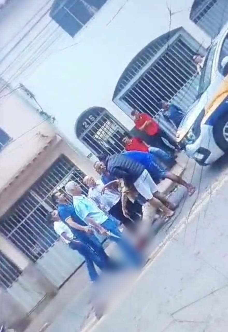 Briga entre irmãos termina com um esfaqueado em Viçosa