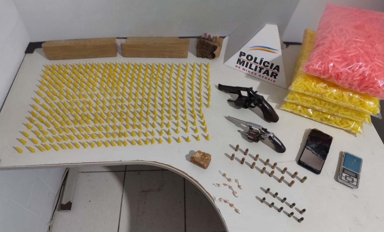 Homem é preso por tráfico de drogas e porte ilegal de arma de fogo em Tocantins