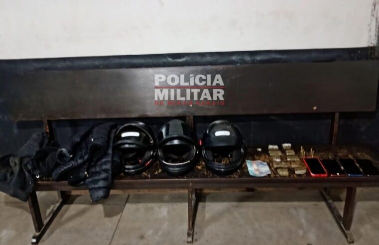 PM prende foragido da justiça e mais dois por tráfico de drogas, em Ubá