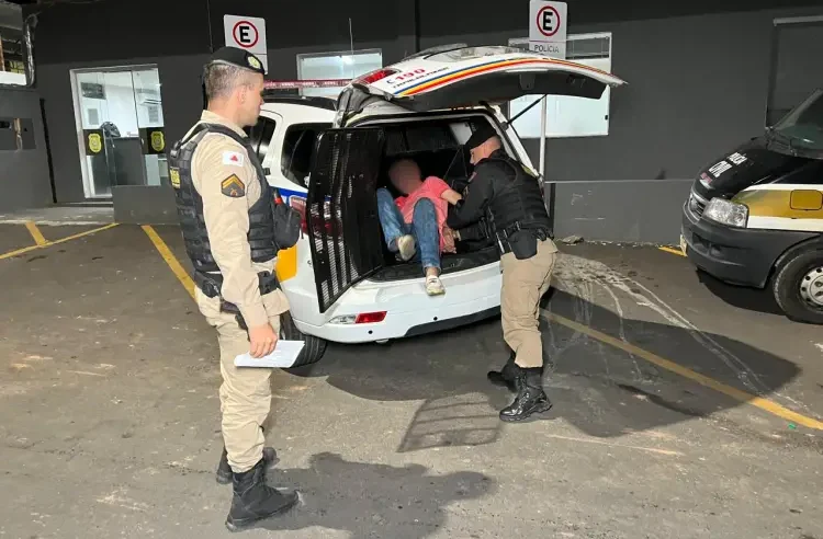 Homem é preso por tráfico de drogas, em Muriaé