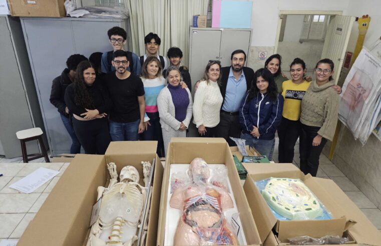 Viçosa: Escolas municipais recebem laboratórios de ciência