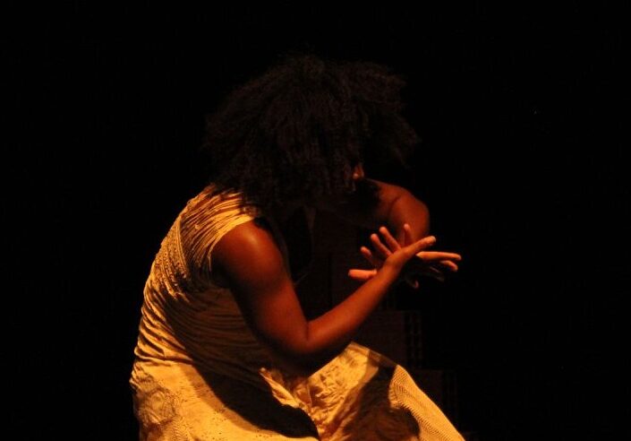 Solo de dança “Na Raça” estreia neste fim de semana, em Viçosa