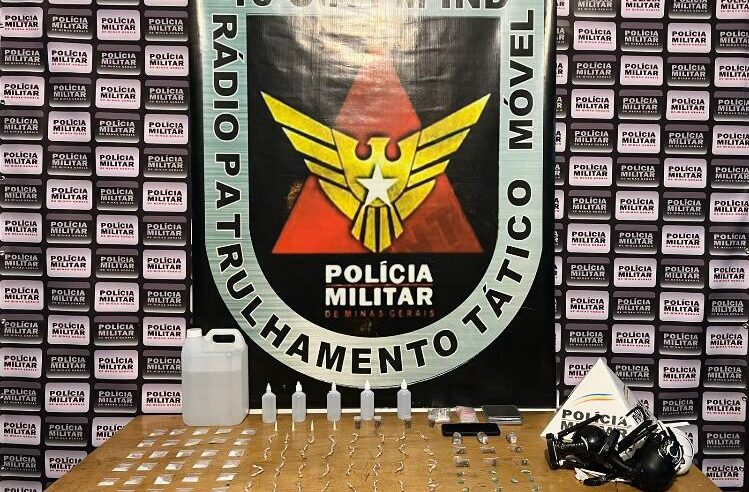PM desarticula ponto de drogas em Viçosa