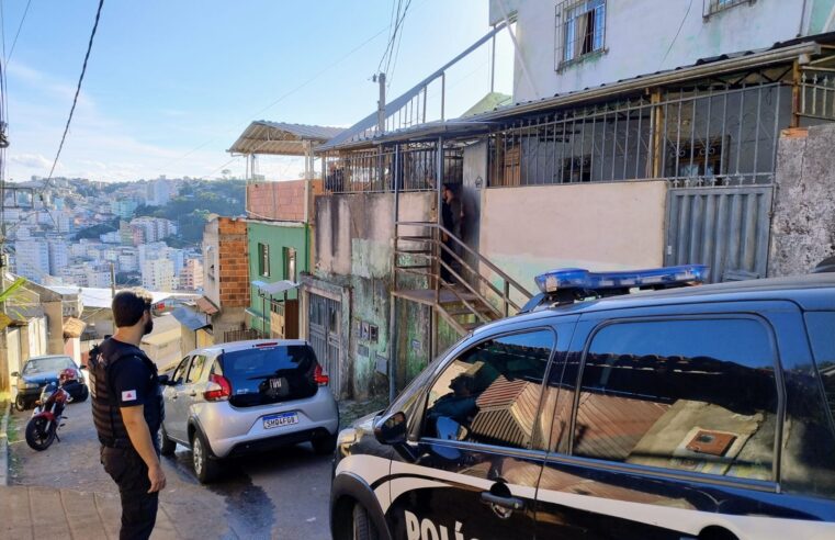 Operação Chronos: PC e PM desarticulam tráfico de drogas perto de escola em Viçosa