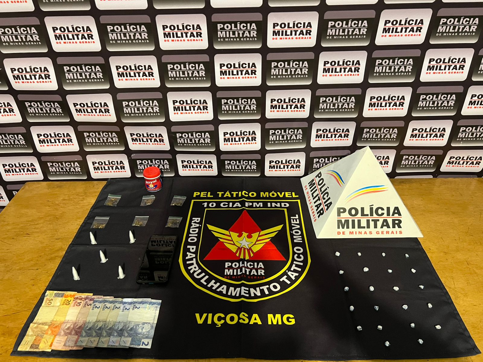 Viçosa: PM prende suspeito com drogas