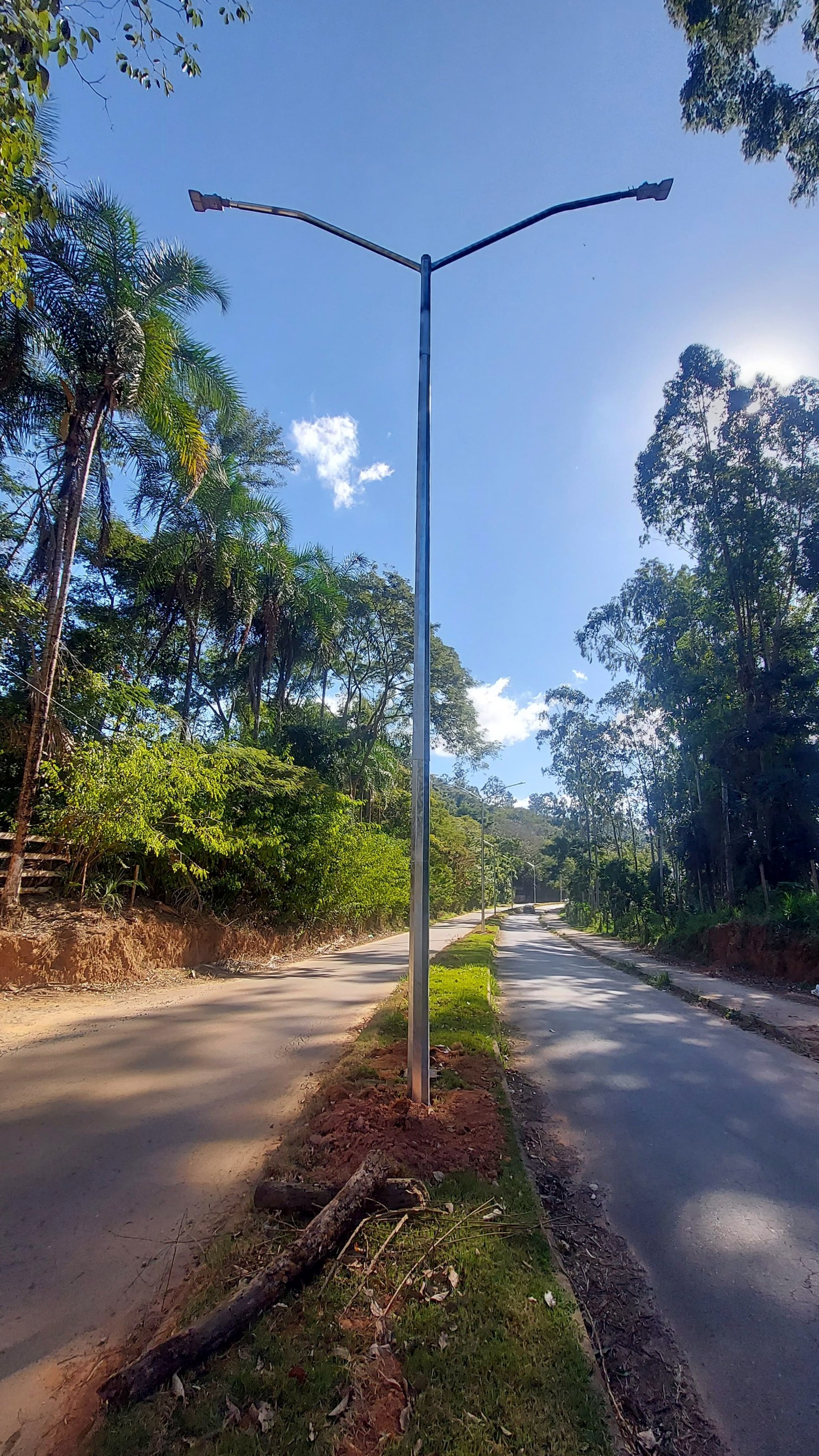Prefeitura continua trabalho de iluminação da Nova PH Rolfs
