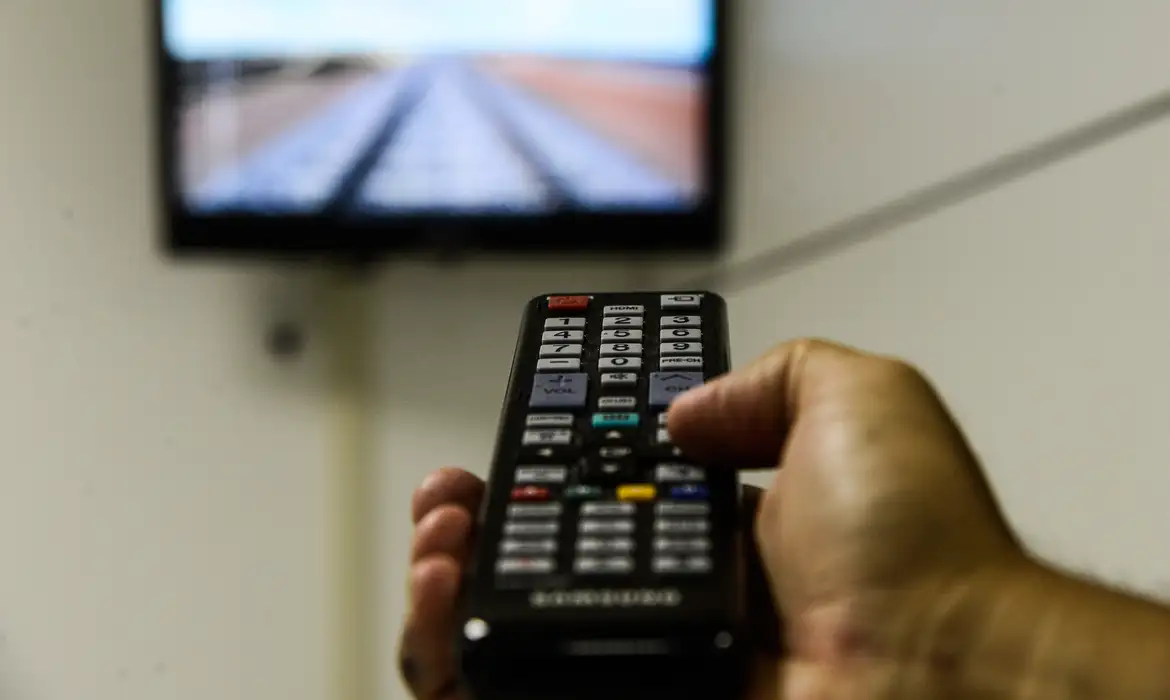 Atenção: Prazo final para troca de antenas parabólicas tradicionais termina hoje (30)