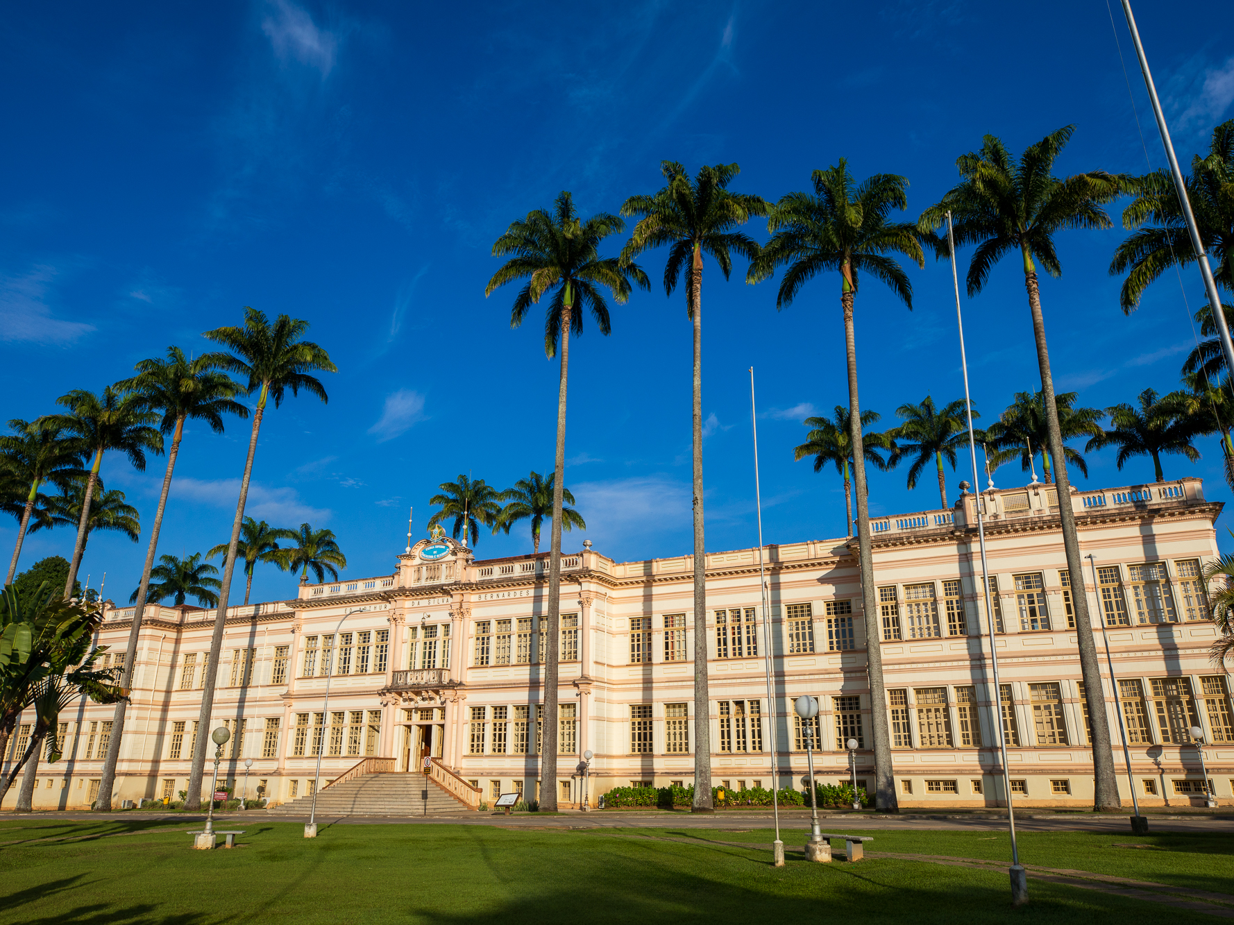 Técnico-administrativos da UFV anunciam paralisação nas atividades nesta semana