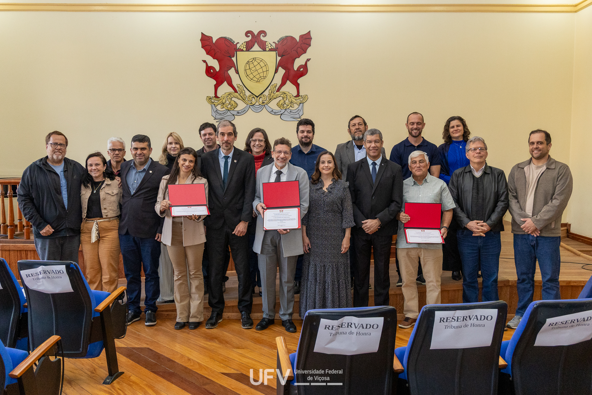UFV homenageia Receita Federal por apoio e valorização da universidade pública