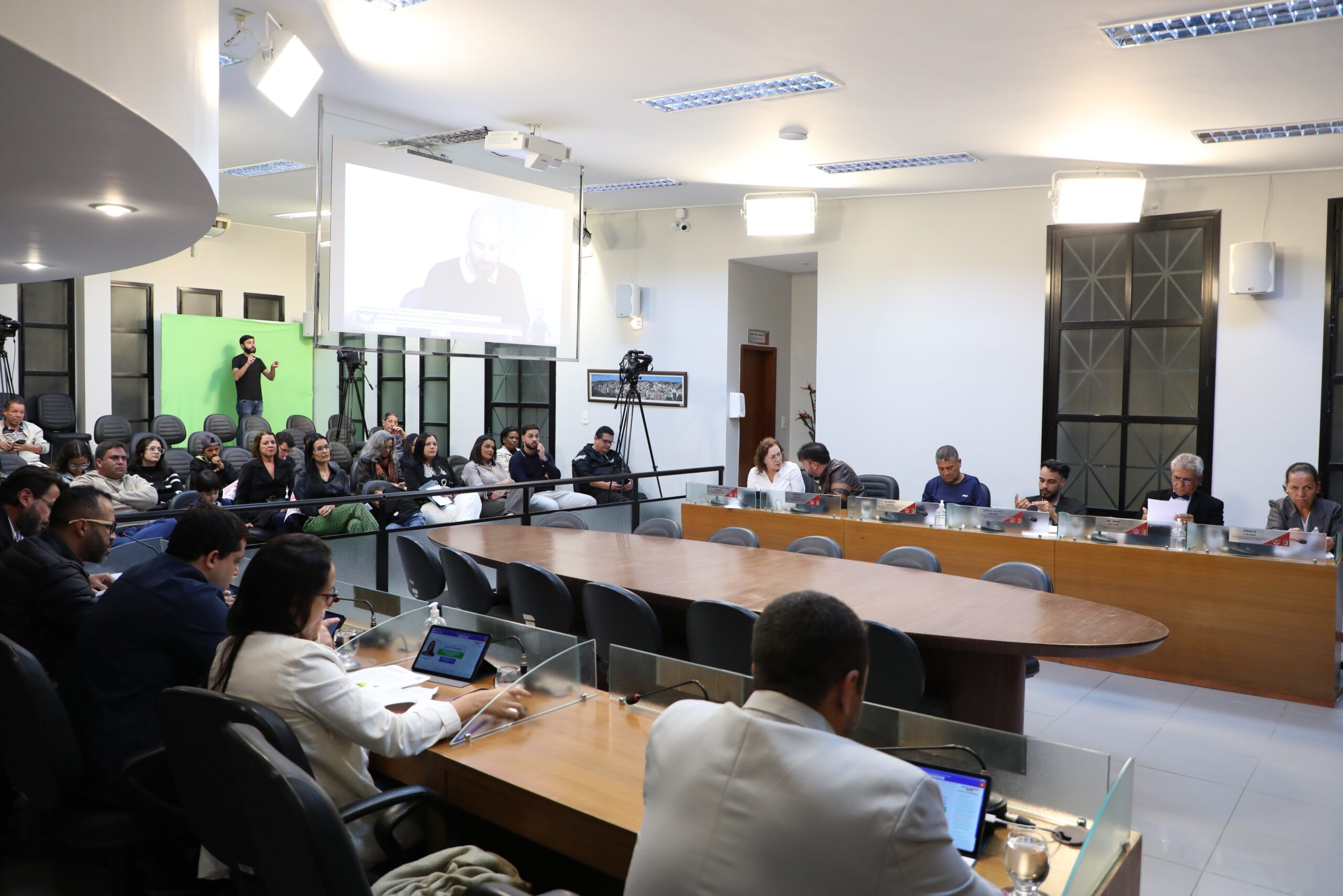 PMV desburocratiza abertura de empresas com nova lei