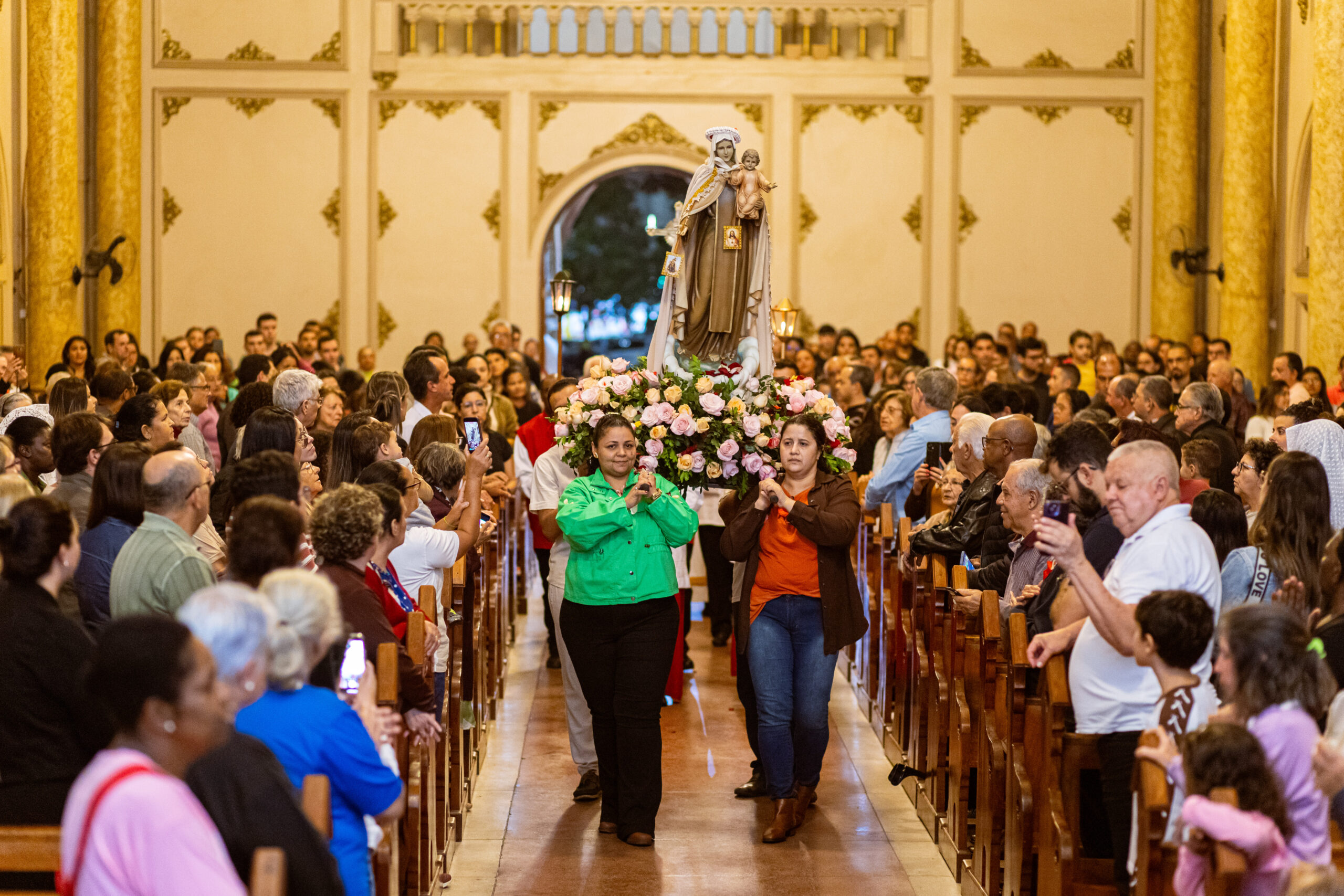 Festa de Nossa Senhora do Carmo e Santo Elias movimenta Viçosa com programação religiosa e cultural