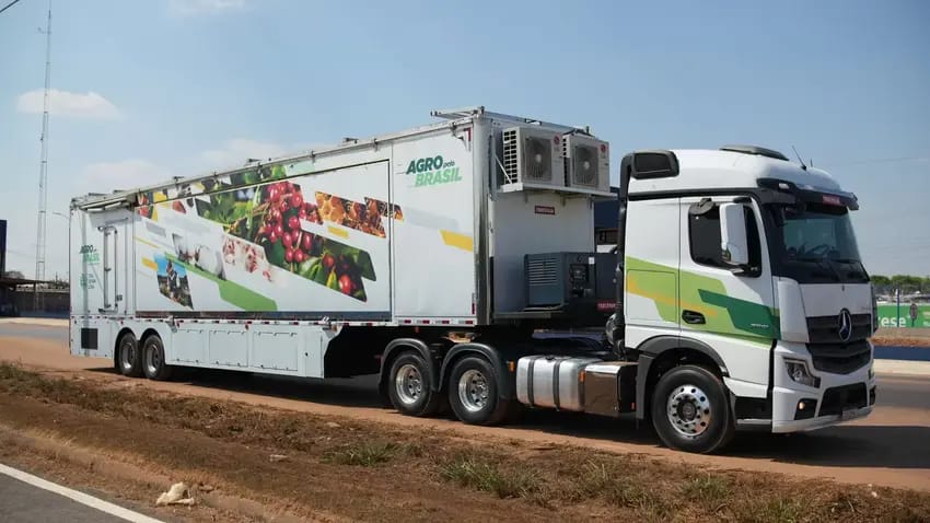 Carreta Agro pelo Brasil chega à UFV durante a Semana do Fazendeiro