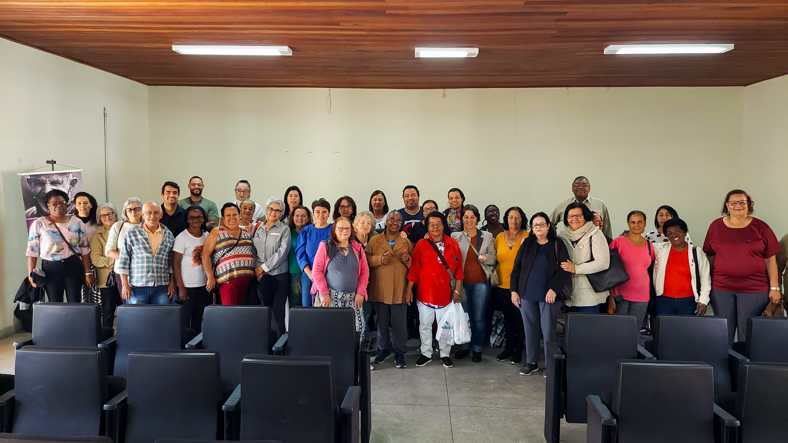 Prefeitura de Viçosa realiza evento Junho Violeta com foco na proteção da pessoa idosa