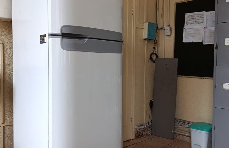 Prefeitura entrega 16 equipamentos de refrigeração a escolas e CMEIs de Viçosa