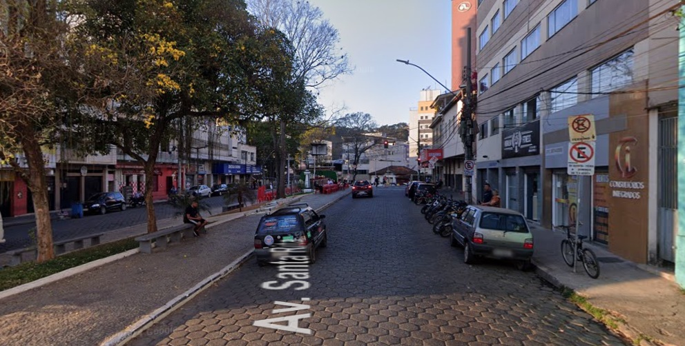Homem é preso após agredir companheira em bar no centro de Viçosa