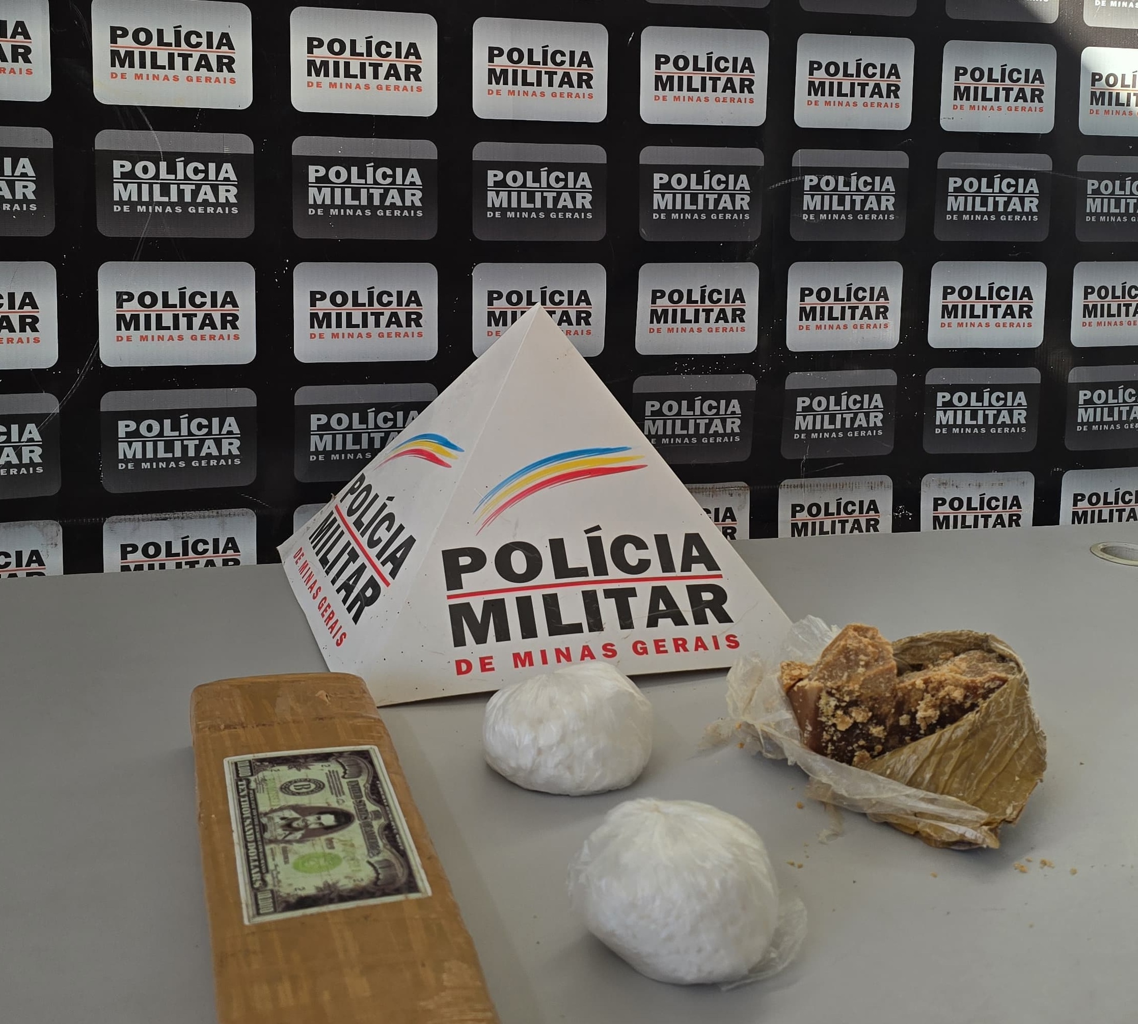 Oratórios: Pai denuncia o filho por tráfico de drogas ao encontrar entorpecentes escondidos