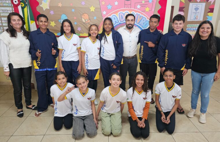 Prefeitura de Viçosa Inicia Distribuição de Uniformes Escolares