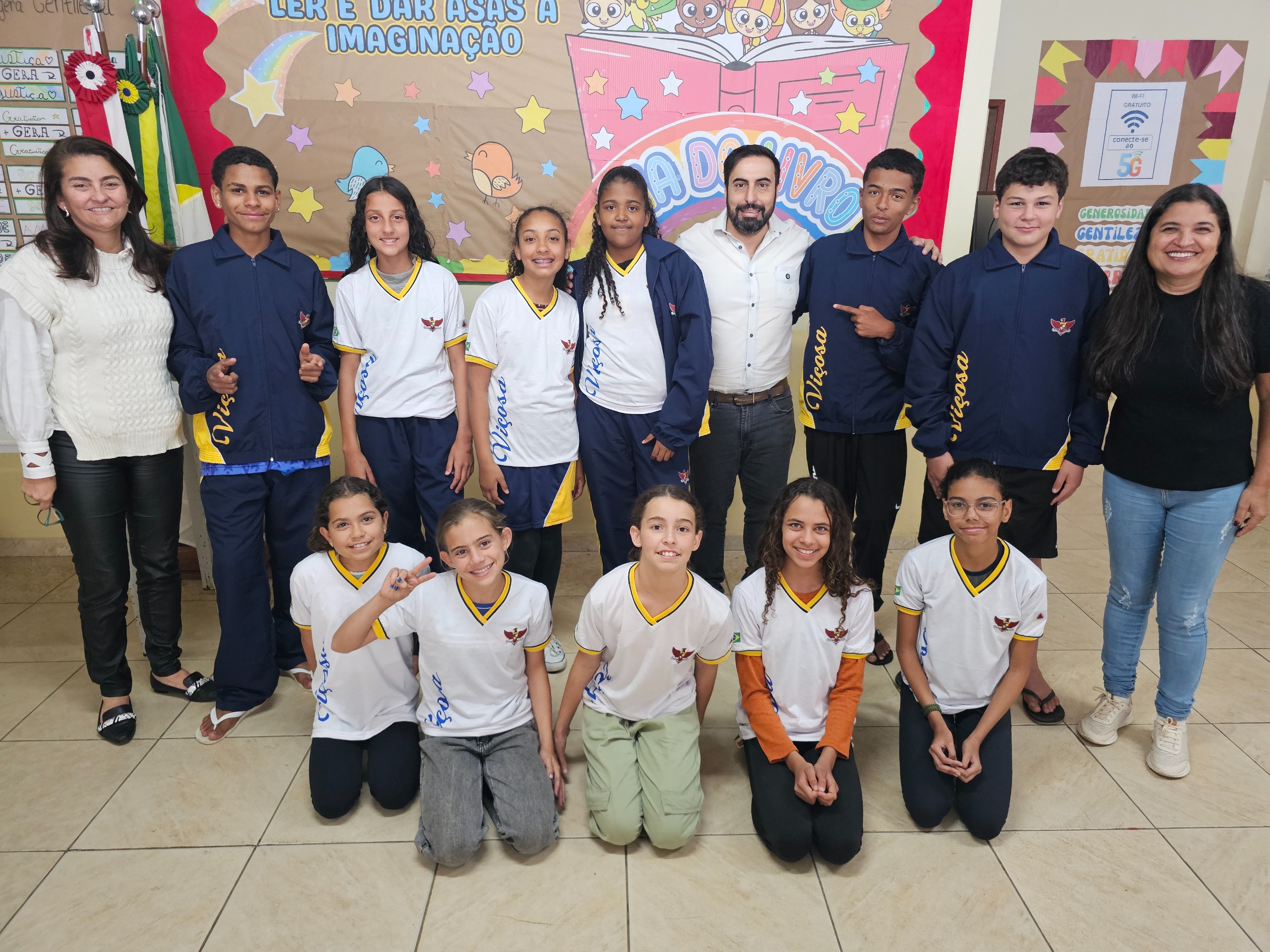 Prefeitura de Viçosa Inicia Distribuição de Uniformes Escolares