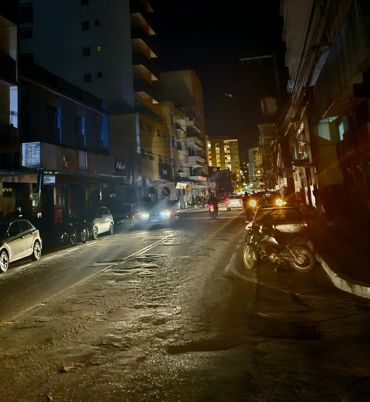 Explosão de transformador provoca queda de energia, em Viçosa