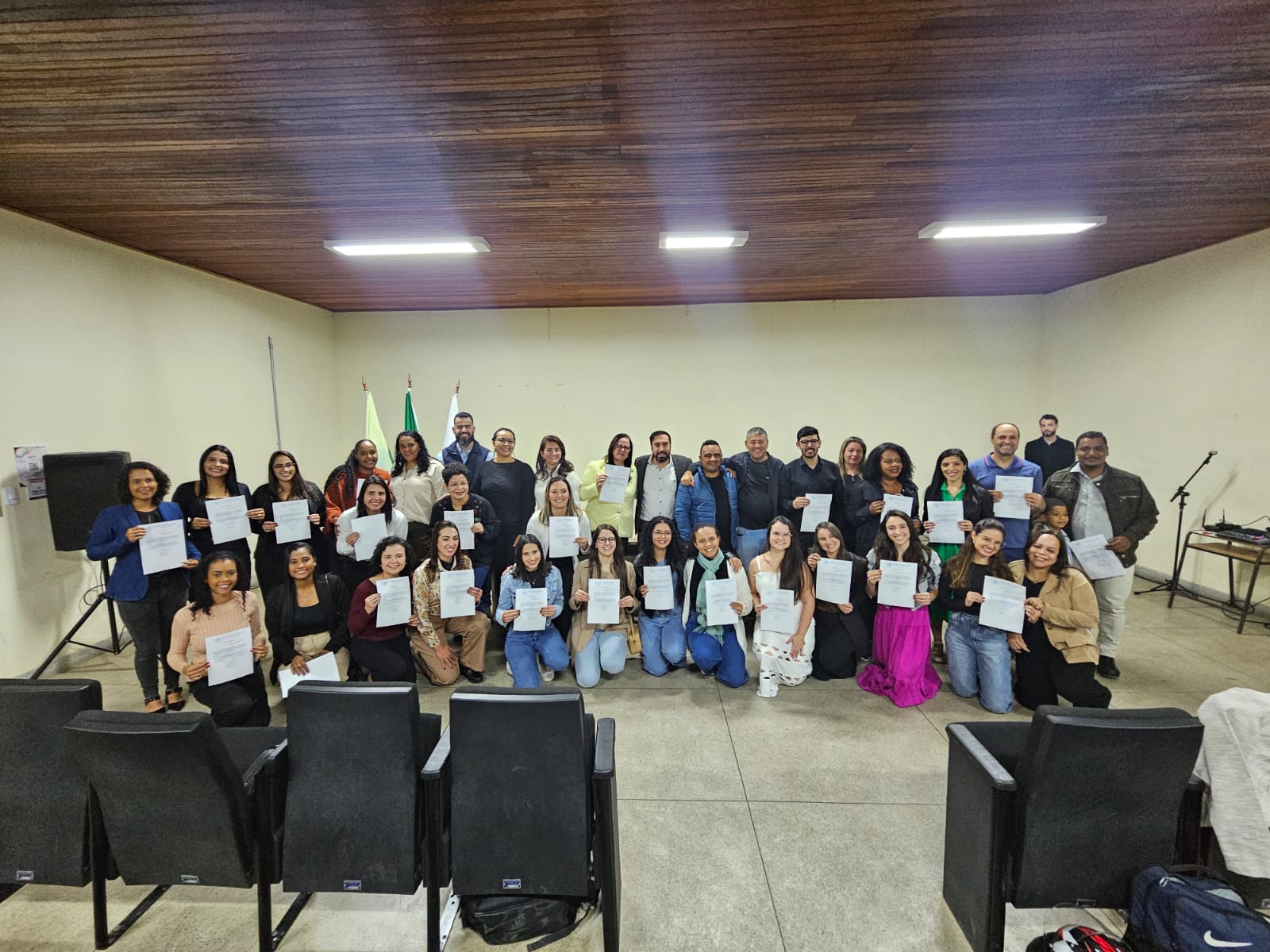 Viçosa empossa 34 novos servidores da educação municipal