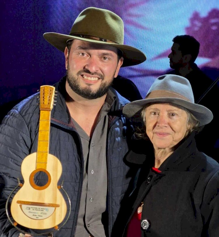 Músico de Viçosa vence prêmio de Melhor Violeiro em festival nacional