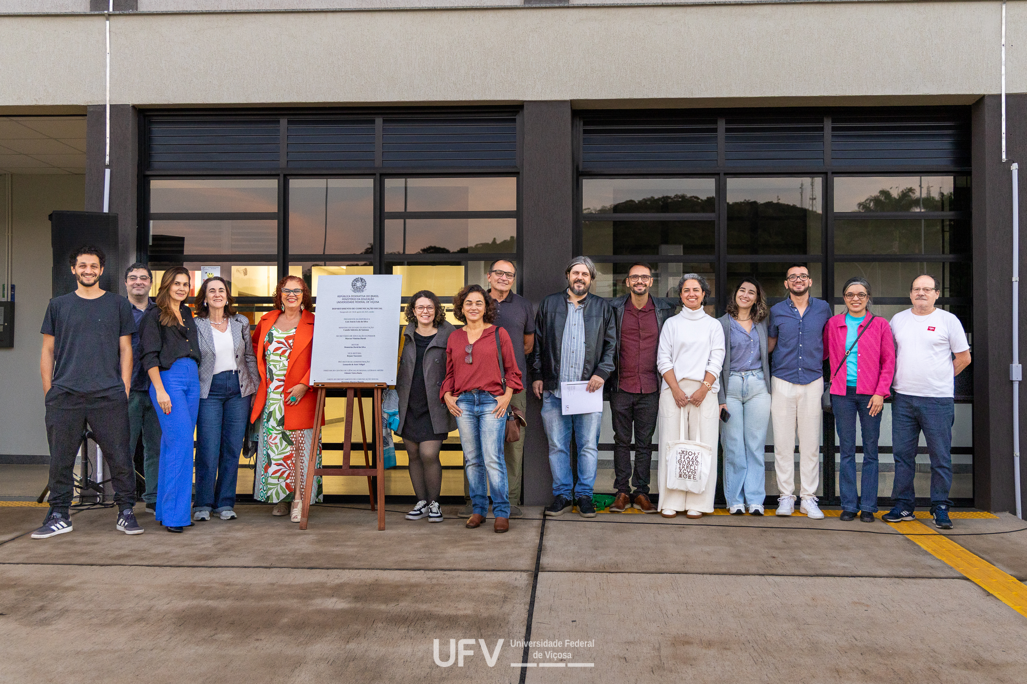 Departamento de Comunicação Social/Jornalismo da UFV tem inauguração oficial e recebimento de novos equipamentos