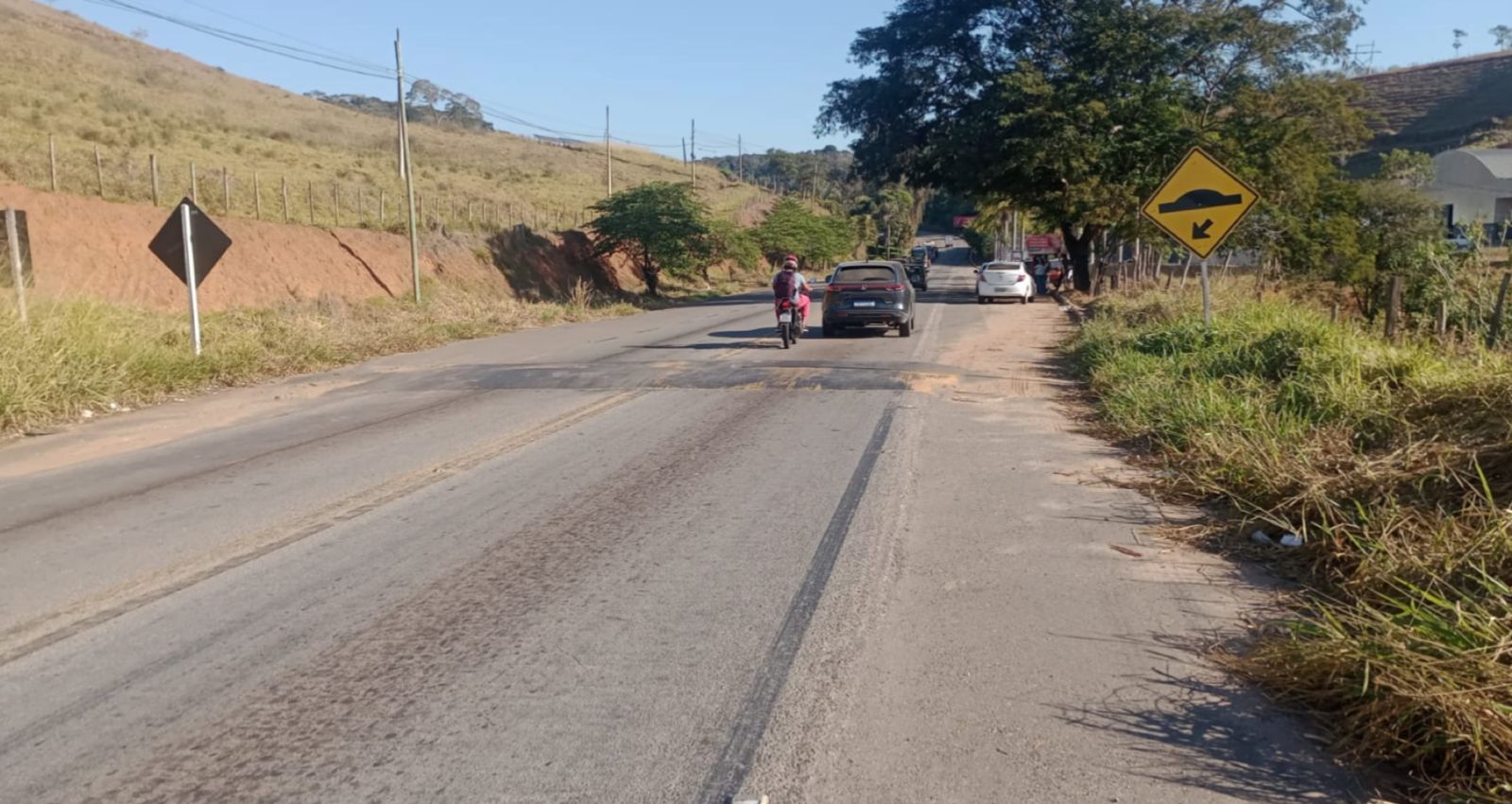 Motorista embriagado causa acidente e é preso, em Ponte Nova