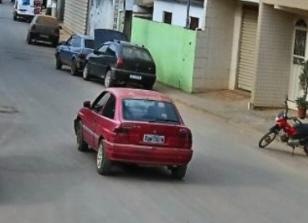 PM de Ervália recupera carro furtado e prende homem em flagrante