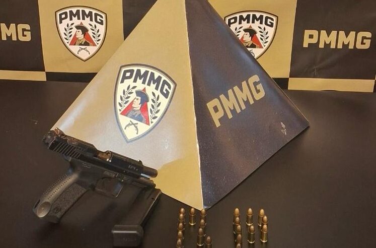 Homem é preso com pistola e munições após denúncia em Viçosa