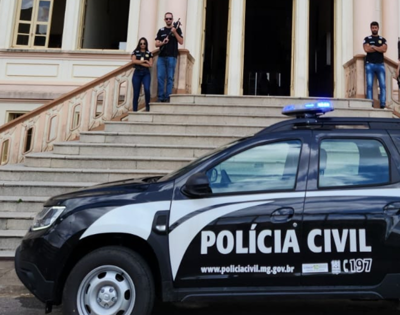 Polícia Civil prende casal por extorsão e porte ilegal de arma em Teixeiras