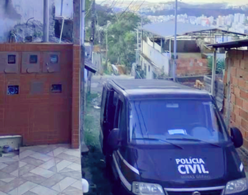 Ação conjunta da PCMG e PMMG prende dois por tráfico de drogas em Viçosa