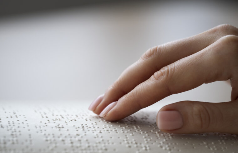 Viçosa aprova lei que obriga cardápios em braille em estabelecimentos alimentícios
