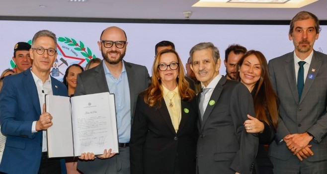 Reitor da UFV marca presença na posse de novo secretário estadual de Educação