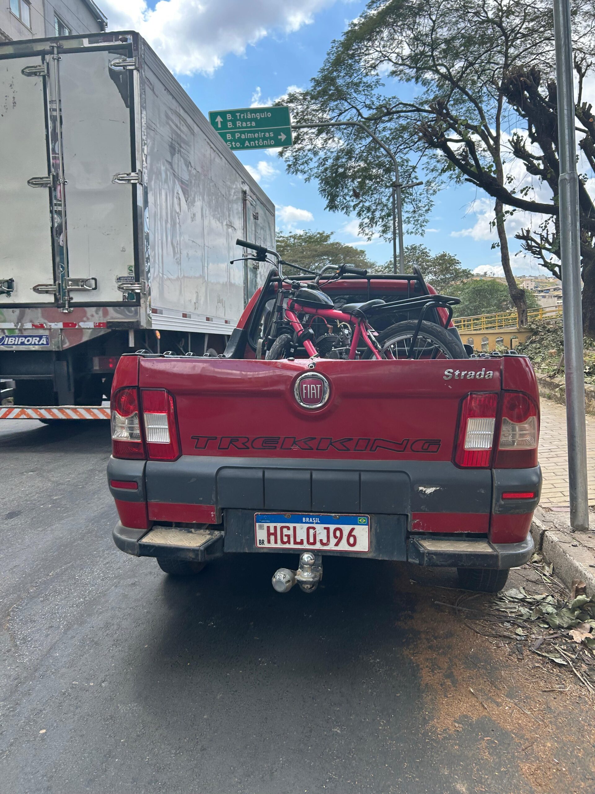 PM remove ciclomotor por infrações de trânsito em Ponte Nova