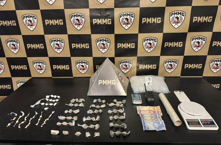 PM apreende drogas e menor por tráfico em Viçosa
