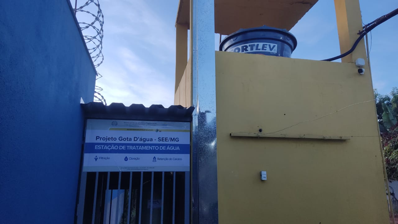 Governo de Minas garante dignidade aos estudantes com avanços em água potável e merenda escolar