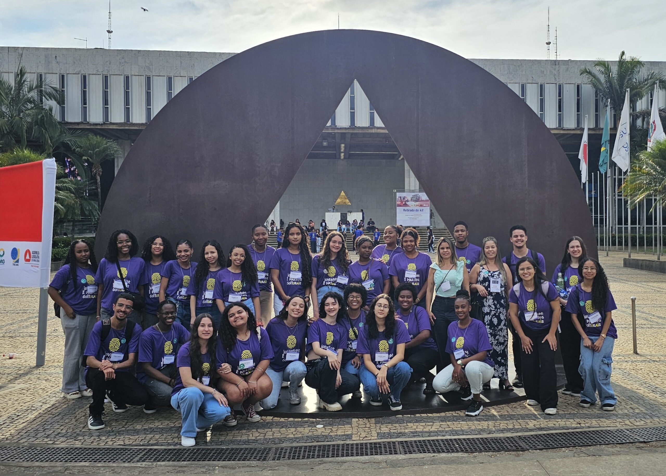 Estudantes de Viçosa participam do Parlamento Jovem e ajudam a aprovar propostas culturais na ALMG