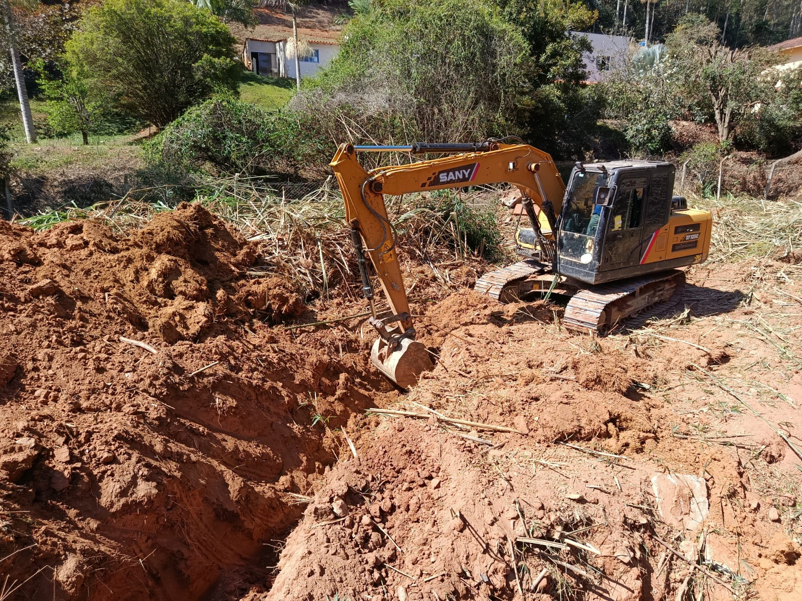 Prefeitura de Viçosa realiza reparo em gabião no bairro Jardim do Vale