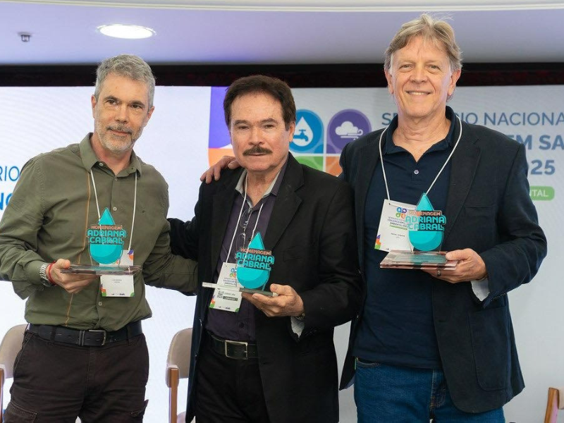 Professor da UFV recebe prêmio por contribuições ao Ministério da Saúde