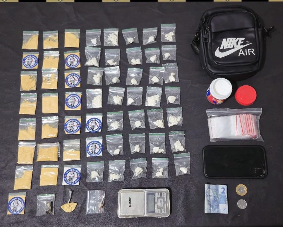 Adolescente é detido por tráfico de drogas e resistência em Visconde do Rio Branco