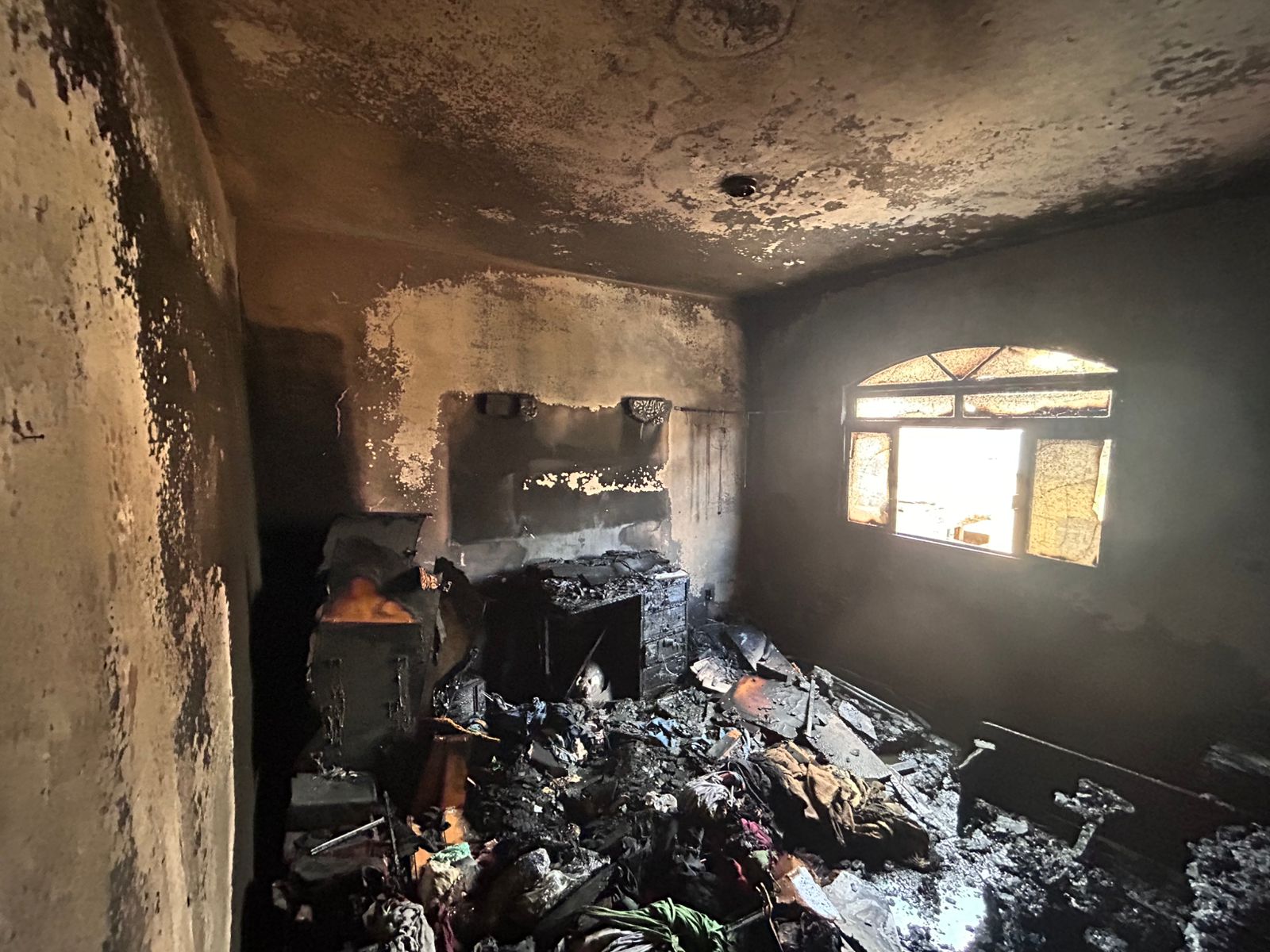 Incêndio em apartamento em Viçosa deixa mulher ferida