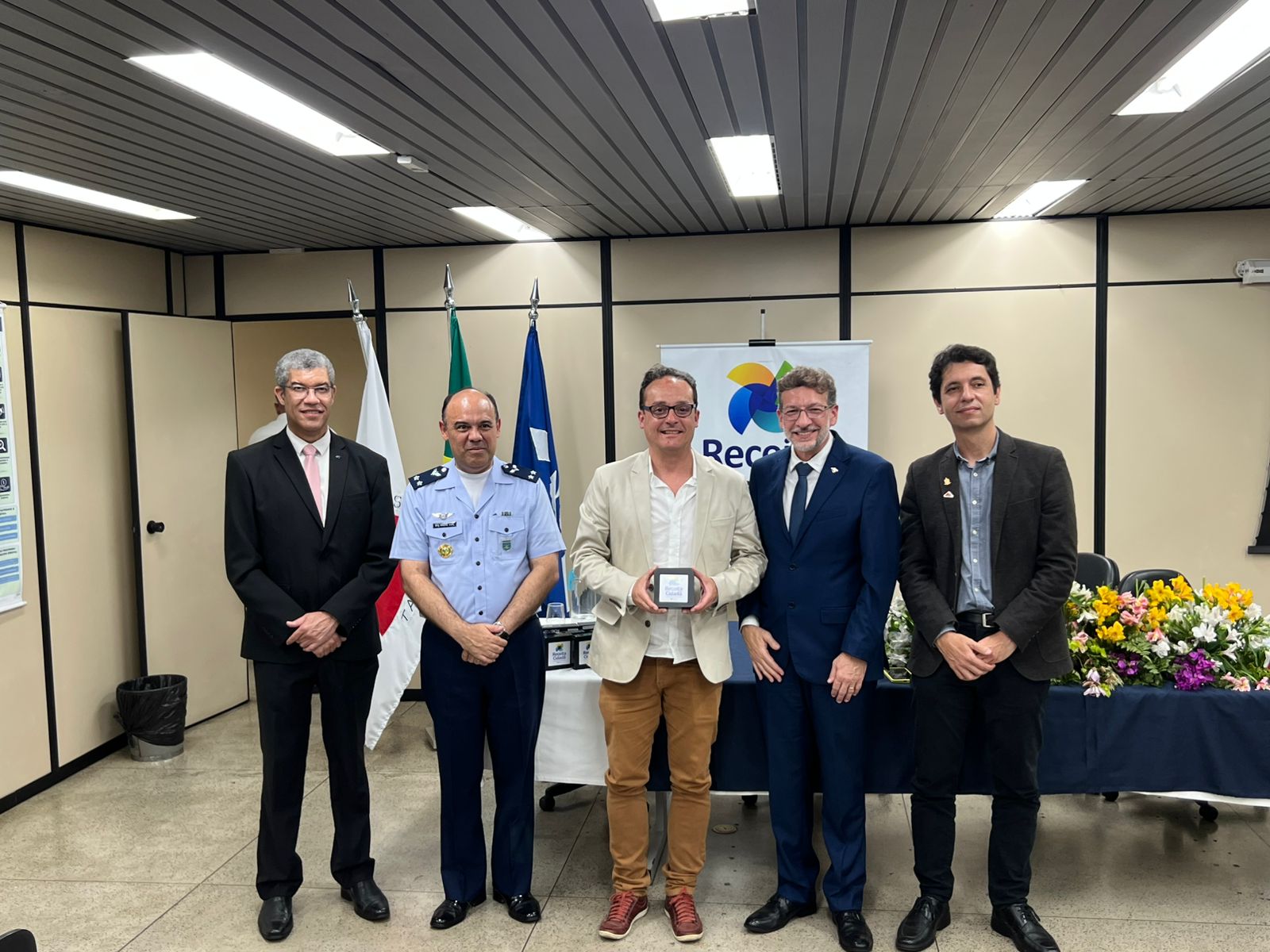 Viçosa receberá minicomputadores adaptados de TVs Box para escolas municipais