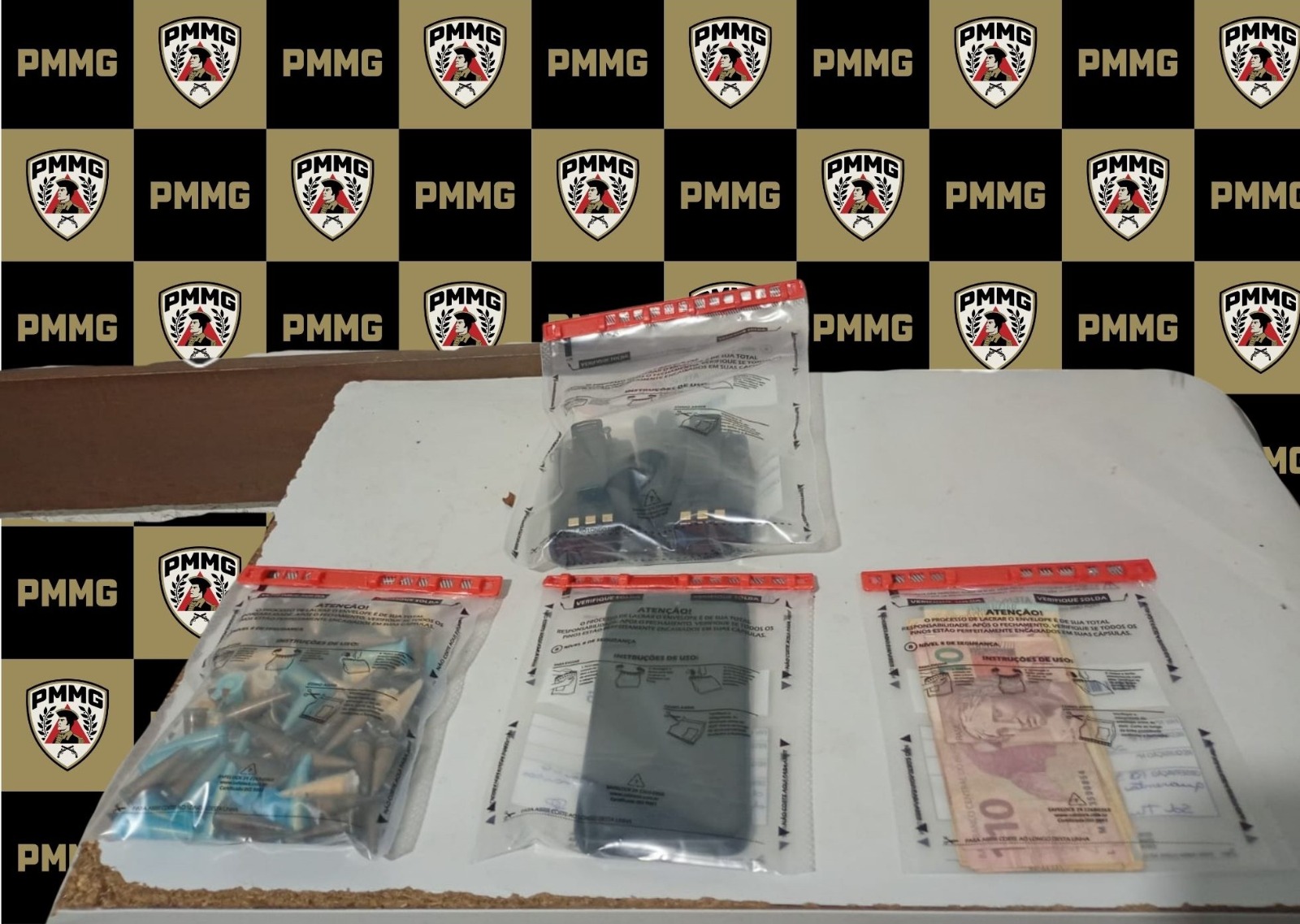 Homem é preso por tráfico de drogas após perseguição no bairro Jardim Primavera, em Ubá